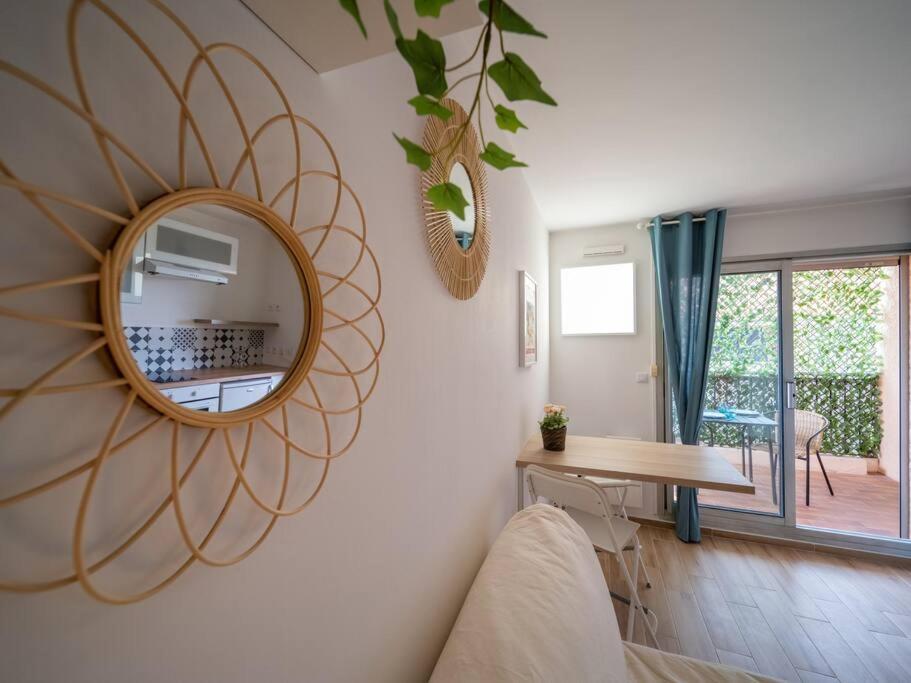 Appartement Equipe Terrasse Parking Privatif Six-Fours-les-Plages